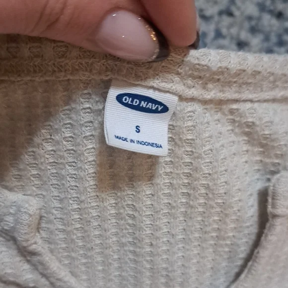 Old Navy Cream Ribbed Knit Top - Picture 2 of 4